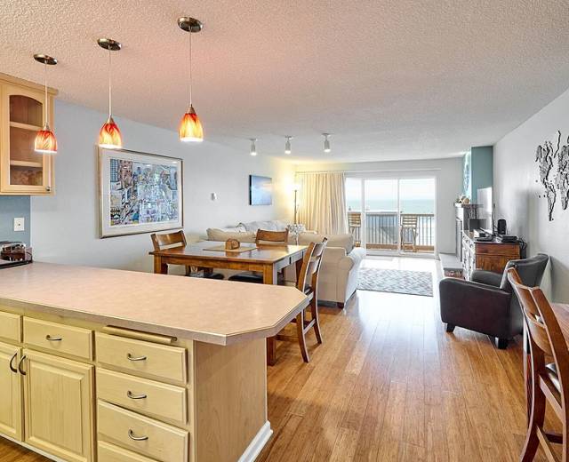 Surftides Plaza Rentals