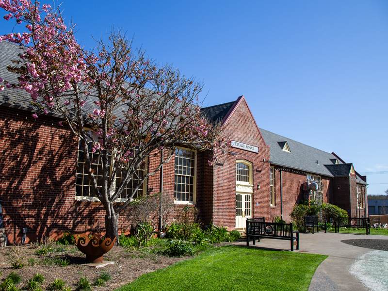 Lincoln City Cultural Center