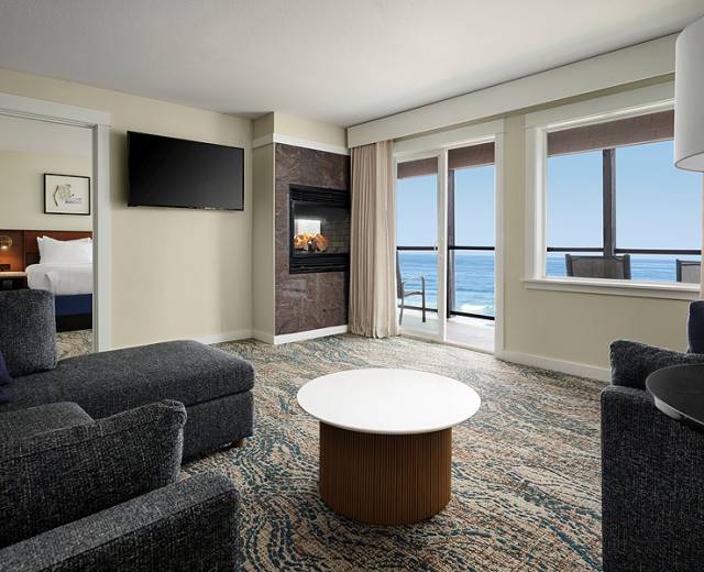 Starfish Manor Oceanfront Hotel