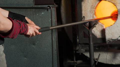 Create your own glass float at the Jennifer Sears Glass Art Studio in Lincoln City